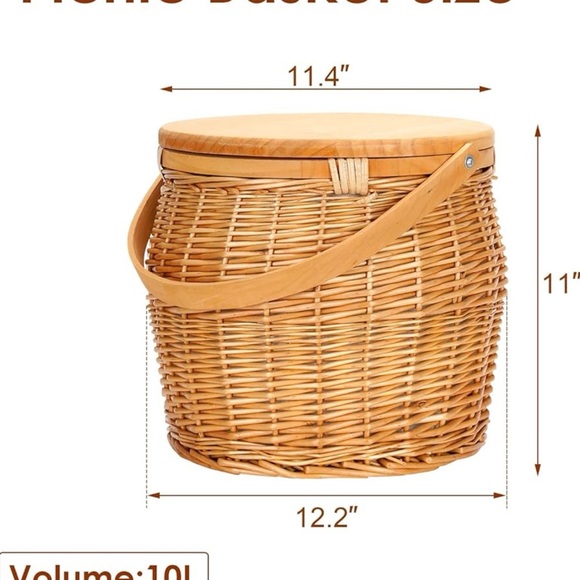 New! Chic insulated wicker picnic basket cooler with wooden lid and handle - Picture 5 of 6